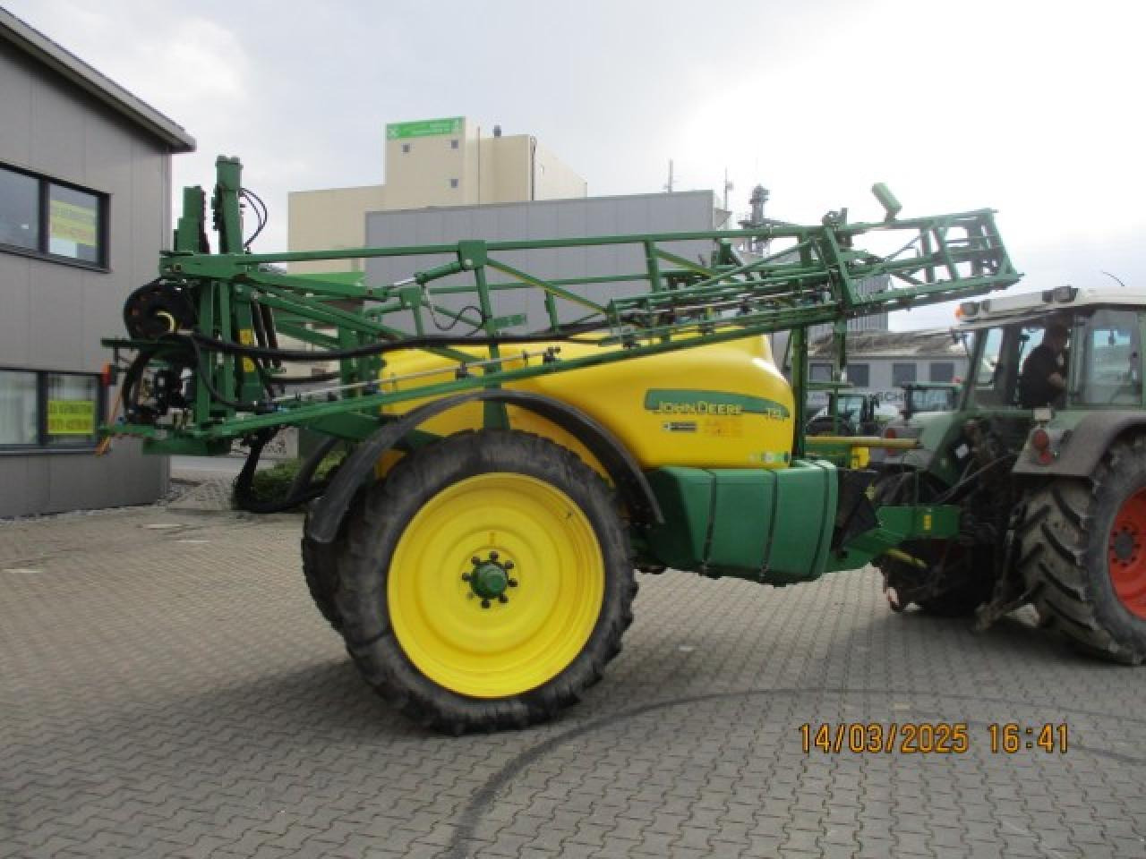 John Deere 732I - Ťahaný postrekovač: obrázok 5 John Deere 732I - Ťahaný postrekovač: obrázok 5