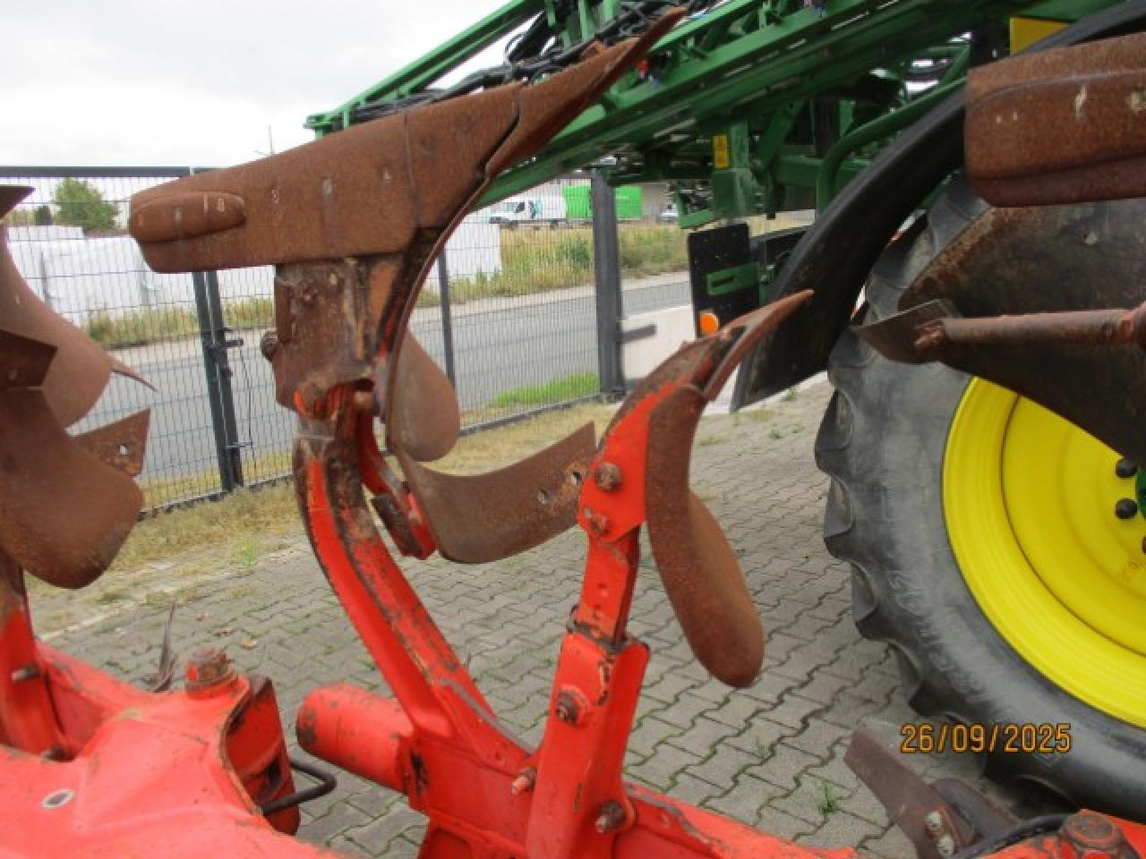 Kuhn Varimaster 152 NSH - Pluh: obrázok 3 Kuhn Varimaster 152 NSH - Pluh: obrázok 3