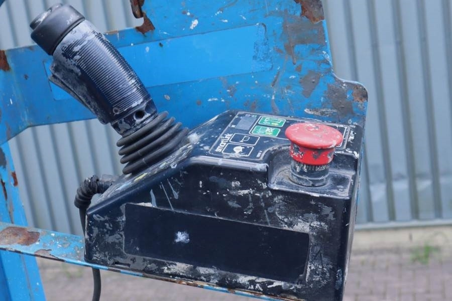 Samohybná plošiny Genie GS4047 Electric, 14m Working Height, 350kg Capacit: obrázok 6 Samohybná plošiny Genie GS4047 Electric, 14m Working Height, 350kg Capacit: obrázok 6