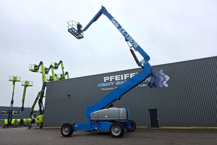 Genie ZX135/70 Diesel, 4x4x4 Drive, 43m Lifting Height, - Kĺbová pracovná plošina: obrázok 2 Genie ZX135/70 Diesel, 4x4x4 Drive, 43m Lifting Height, - Kĺbová pracovná plošina: obrázok 2