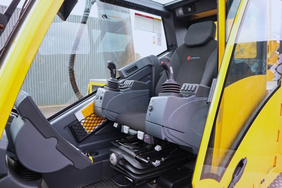 Grove GMK5250XL-1 Available Immediately, Dutch Registrat - Žeriav pre všetky terény: obrázok 5 Grove GMK5250XL-1 Available Immediately, Dutch Registrat - Žeriav pre všetky terény: obrázok 5