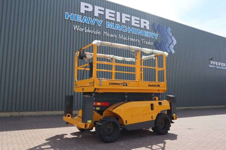 Haulotte Compact 12DX Valid Inspection, *Guarantee! Diesel, - Samohybná plošiny: obrázok 1 Haulotte Compact 12DX Valid Inspection, *Guarantee! Diesel, - Samohybná plošiny: obrázok 1