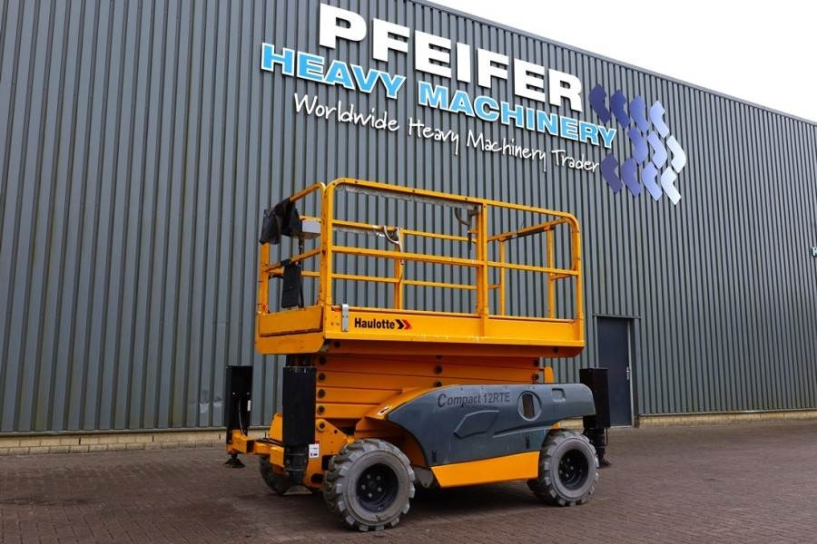 Haulotte Compact 12RTE Electric, 12m Working Height, 450kg - Samohybná plošiny: obrázok 1 Haulotte Compact 12RTE Electric, 12m Working Height, 450kg - Samohybná plošiny: obrázok 1