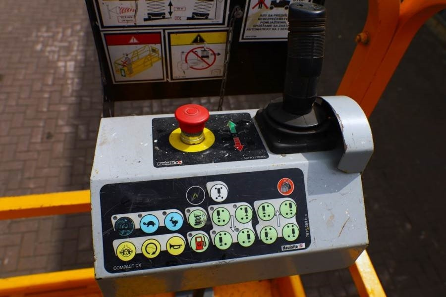 Haulotte Compact 12RTE Electric, 12m Working Height, 450kg - Samohybná plošiny: obrázok 5 Haulotte Compact 12RTE Electric, 12m Working Height, 450kg - Samohybná plošiny: obrázok 5