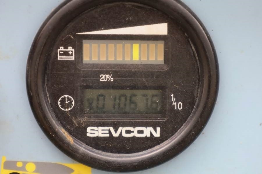 Samohybná plošiny Haulotte Compact 12RTE Electric, 12m Working Height, 450kg: obrázok 6 Samohybná plošiny Haulotte Compact 12RTE Electric, 12m Working Height, 450kg: obrázok 6