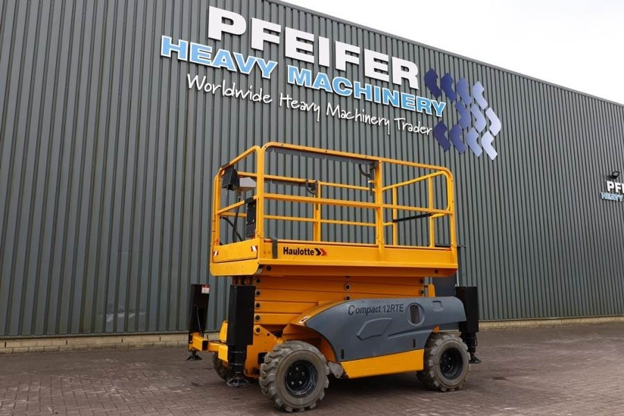 Haulotte Compact 12RTE Electric, 12m Working Height, 450kg - Samohybná plošiny: obrázok 1 Haulotte Compact 12RTE Electric, 12m Working Height, 450kg - Samohybná plošiny: obrázok 1