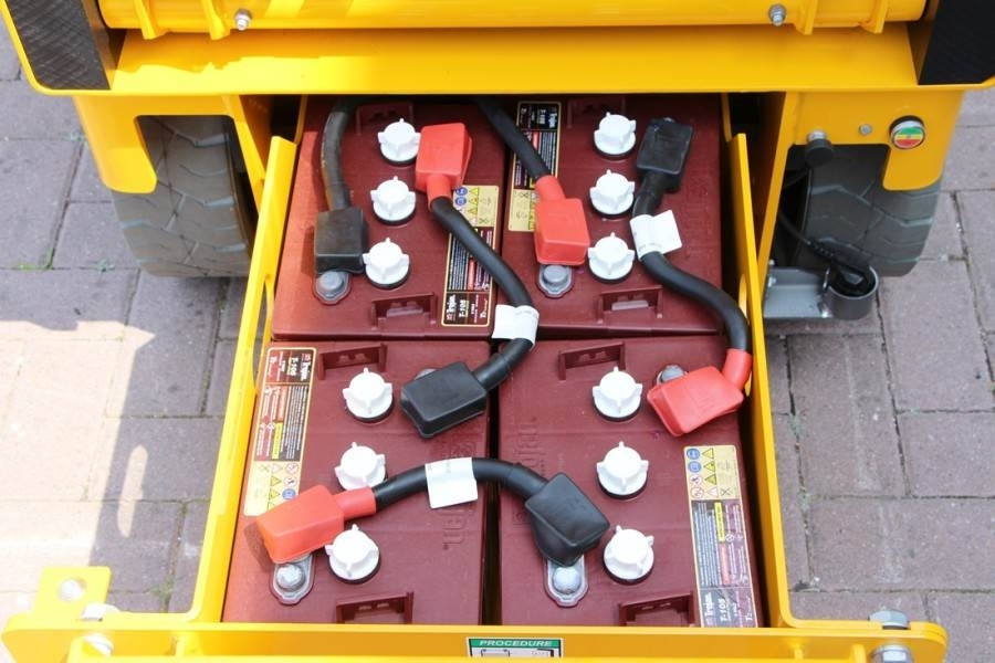 Haulotte Compact 8 Valid inspection, *Guarantee! Electric, - Samohybná plošiny: obrázok 3 Haulotte Compact 8 Valid inspection, *Guarantee! Electric, - Samohybná plošiny: obrázok 3