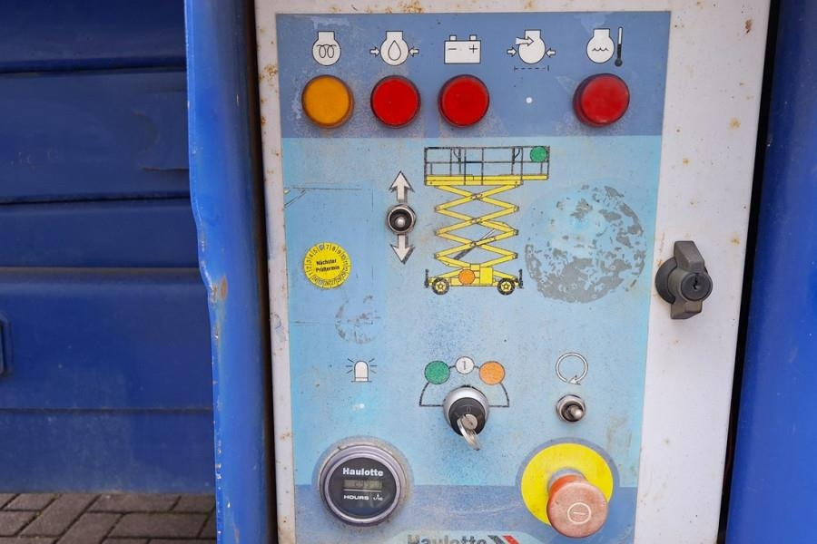 Haulotte H12SXL Diesel, 4x4 Drive, 12m Working Height, 700k - Samohybná plošiny: obrázok 4 Haulotte H12SXL Diesel, 4x4 Drive, 12m Working Height, 700k - Samohybná plošiny: obrázok 4