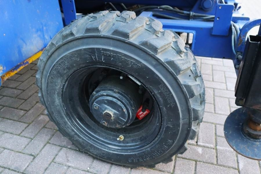Haulotte H15SX New Tyres, Diesel, 4x4 Drive, 15 Working Hei - Samohybná plošiny: obrázok 4 Haulotte H15SX New Tyres, Diesel, 4x4 Drive, 15 Working Hei - Samohybná plošiny: obrázok 4