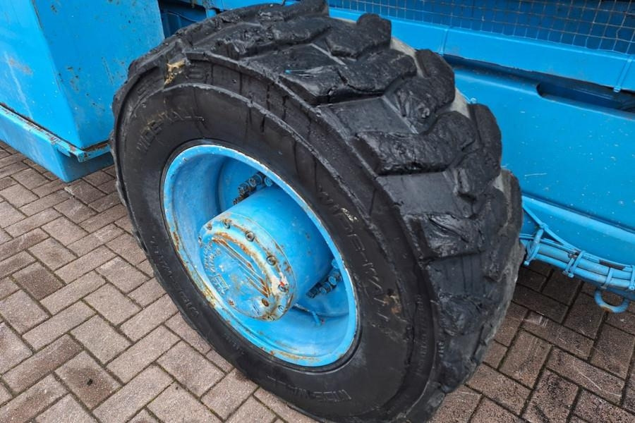 Samohybná plošiny Holland Lift Megastar G300 Diesel, 4x4x4 Drive, 33.5m Working H: obrázok 11