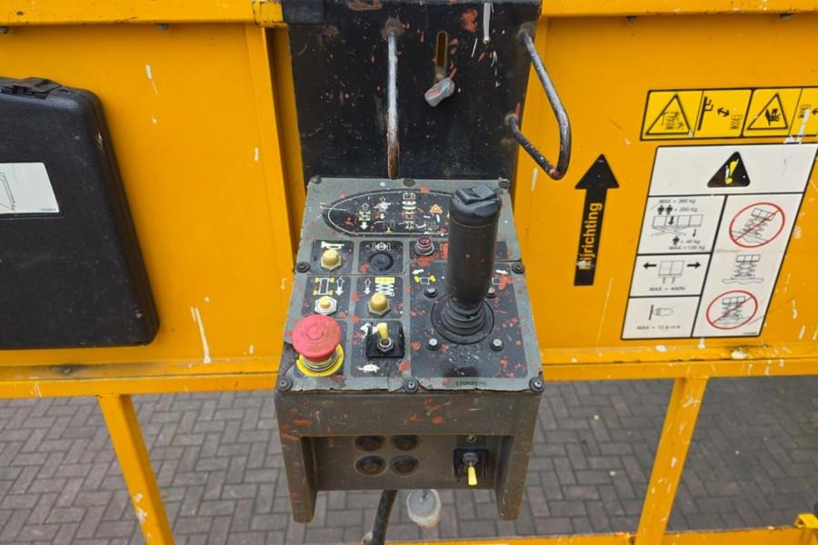 JLG 4069LE Electric, 14.2m Working Height, 360kg Capac - Samohybná plošiny: obrázok 4 JLG 4069LE Electric, 14.2m Working Height, 360kg Capac - Samohybná plošiny: obrázok 4