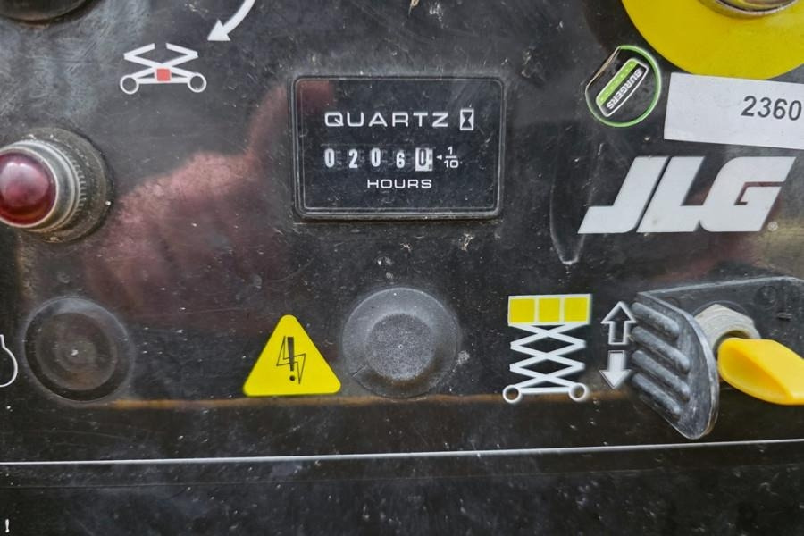 JLG 4069LE Electric, 14.2m Working Height, 360kg Capac - Samohybná plošiny: obrázok 5 JLG 4069LE Electric, 14.2m Working Height, 360kg Capac - Samohybná plošiny: obrázok 5