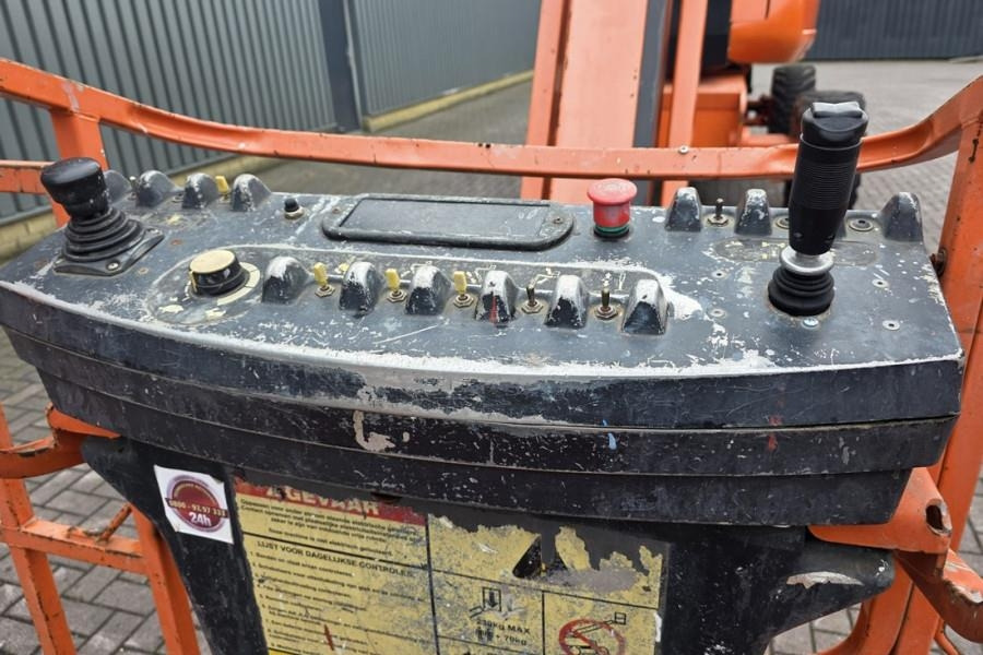 JLG 800AJ Diesel, 4x4x4 Drive, 26.5m Working Height, 1 - Kĺbová pracovná plošina: obrázok 4 JLG 800AJ Diesel, 4x4x4 Drive, 26.5m Working Height, 1 - Kĺbová pracovná plošina: obrázok 4