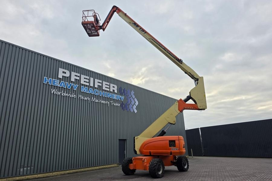 JLG 800AJ Diesel, 4x4x4 Drive, 26.5m Working Height, 1 - Kĺbová pracovná plošina: obrázok 2 JLG 800AJ Diesel, 4x4x4 Drive, 26.5m Working Height, 1 - Kĺbová pracovná plošina: obrázok 2