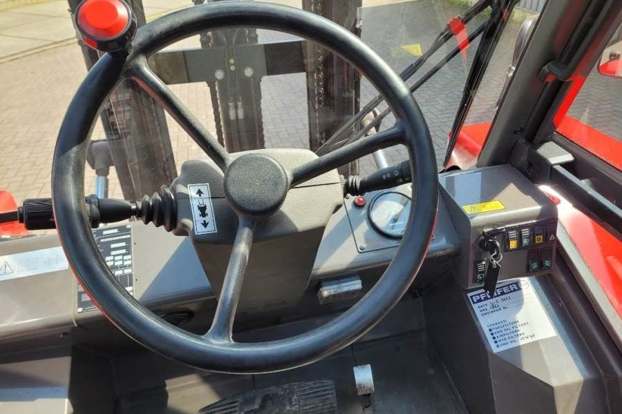Manitou M30-4 Valid Inspection, *Guarantee, Diesel, 4x4 Dr - Terénny vozík: obrázok 4 Manitou M30-4 Valid Inspection, *Guarantee, Diesel, 4x4 Dr - Terénny vozík: obrázok 4