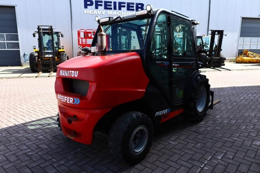 Manitou MC25-4 Valid Inspection, *Guarantee, Diesel, 4x4 D  - Terénny vozík: obrázok 2 Manitou MC25-4 Valid Inspection, *Guarantee, Diesel, 4x4 D  - Terénny vozík: obrázok 2