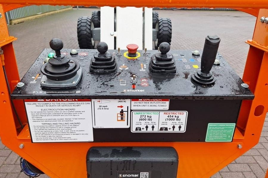 Snorkel 660SJ Valid Inspection, *Guarantee! CE, Diesel, 4x - Teleskopická plošina: obrázok 5 Snorkel 660SJ Valid Inspection, *Guarantee! CE, Diesel, 4x - Teleskopická plošina: obrázok 5