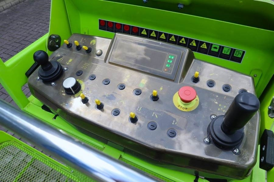 Zoomlion ZT26JE Fully Electric Lithium-Powered, 4x4 Rough T - Teleskopická plošina: obrázok 3 Zoomlion ZT26JE Fully Electric Lithium-Powered, 4x4 Rough T - Teleskopická plošina: obrázok 3