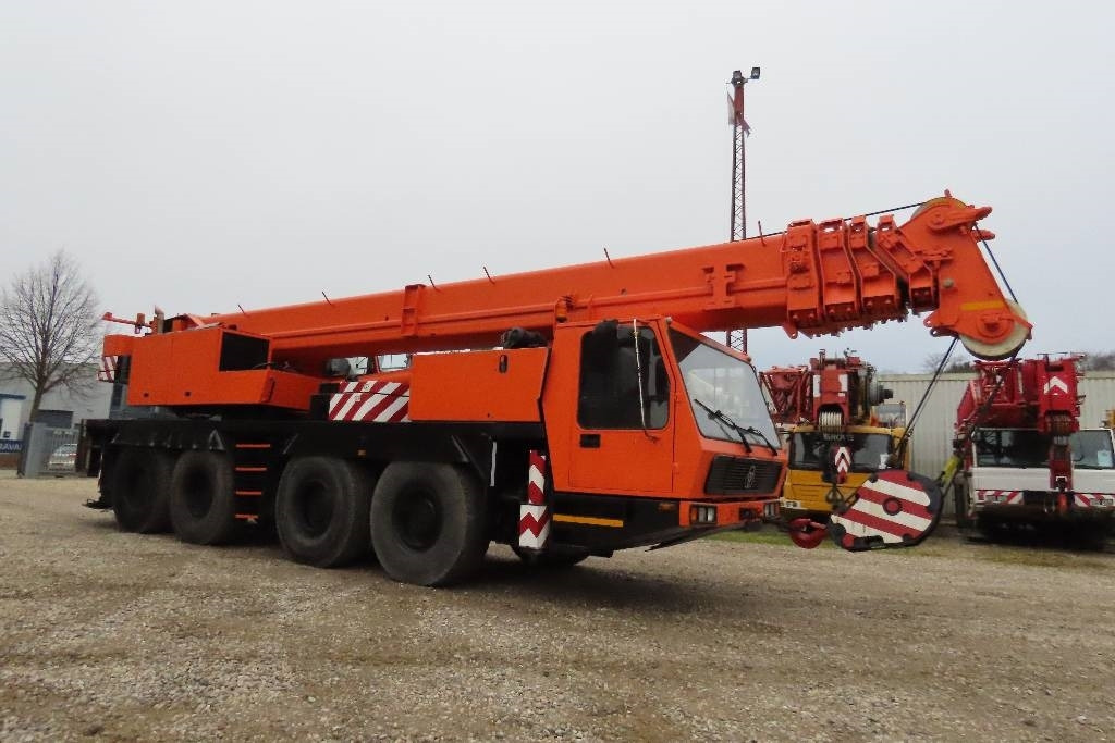 Krupp KMK 4080 - Žeriav pre všetky terény: obrázok 2 Krupp KMK 4080 - Žeriav pre všetky terény: obrázok 2