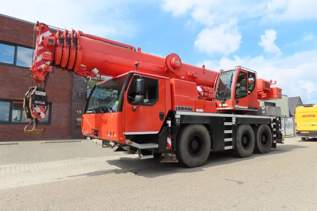 Liebherr LTM 1055-3.2 - Žeriav pre všetky terény: obrázok 1 Liebherr LTM 1055-3.2 - Žeriav pre všetky terény: obrázok 1