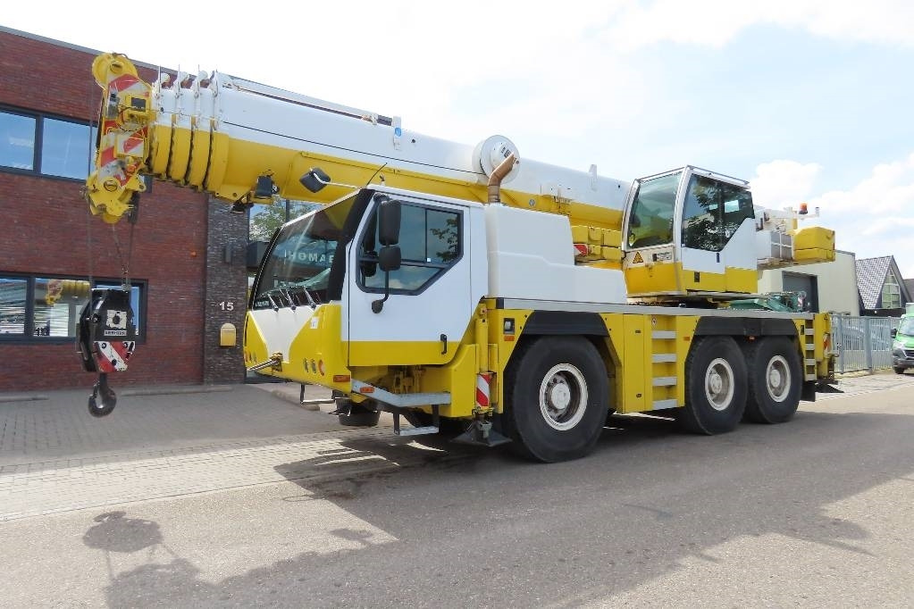 Liebherr LTM 1055-3.2 - Žeriav pre všetky terény: obrázok 1 Liebherr LTM 1055-3.2 - Žeriav pre všetky terény: obrázok 1