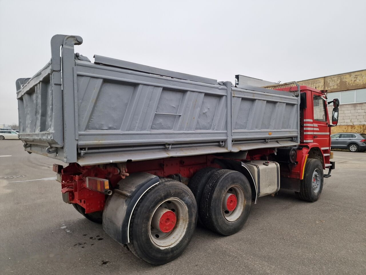 Scania 113 - Sklápač: obrázok 4 Scania 113 - Sklápač: obrázok 4