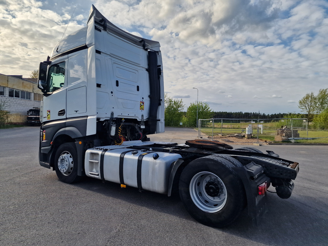 MERCEDES-BENZ Actros 1845 Retarder - Ťahač: obrázok 3 MERCEDES-BENZ Actros 1845 Retarder - Ťahač: obrázok 3