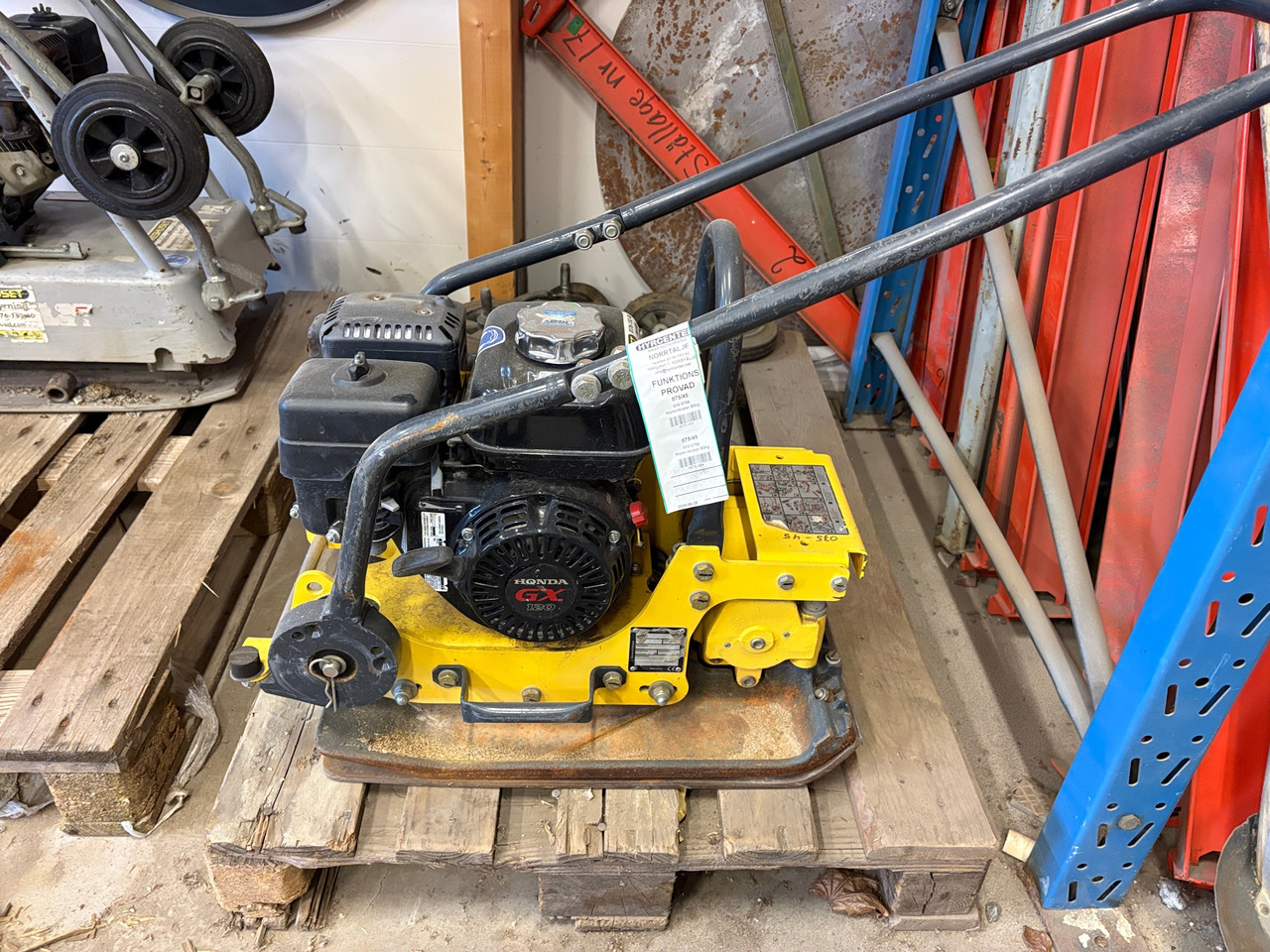 Bomag - Vibračná doska: obrázok 1 Bomag - Vibračná doska: obrázok 1