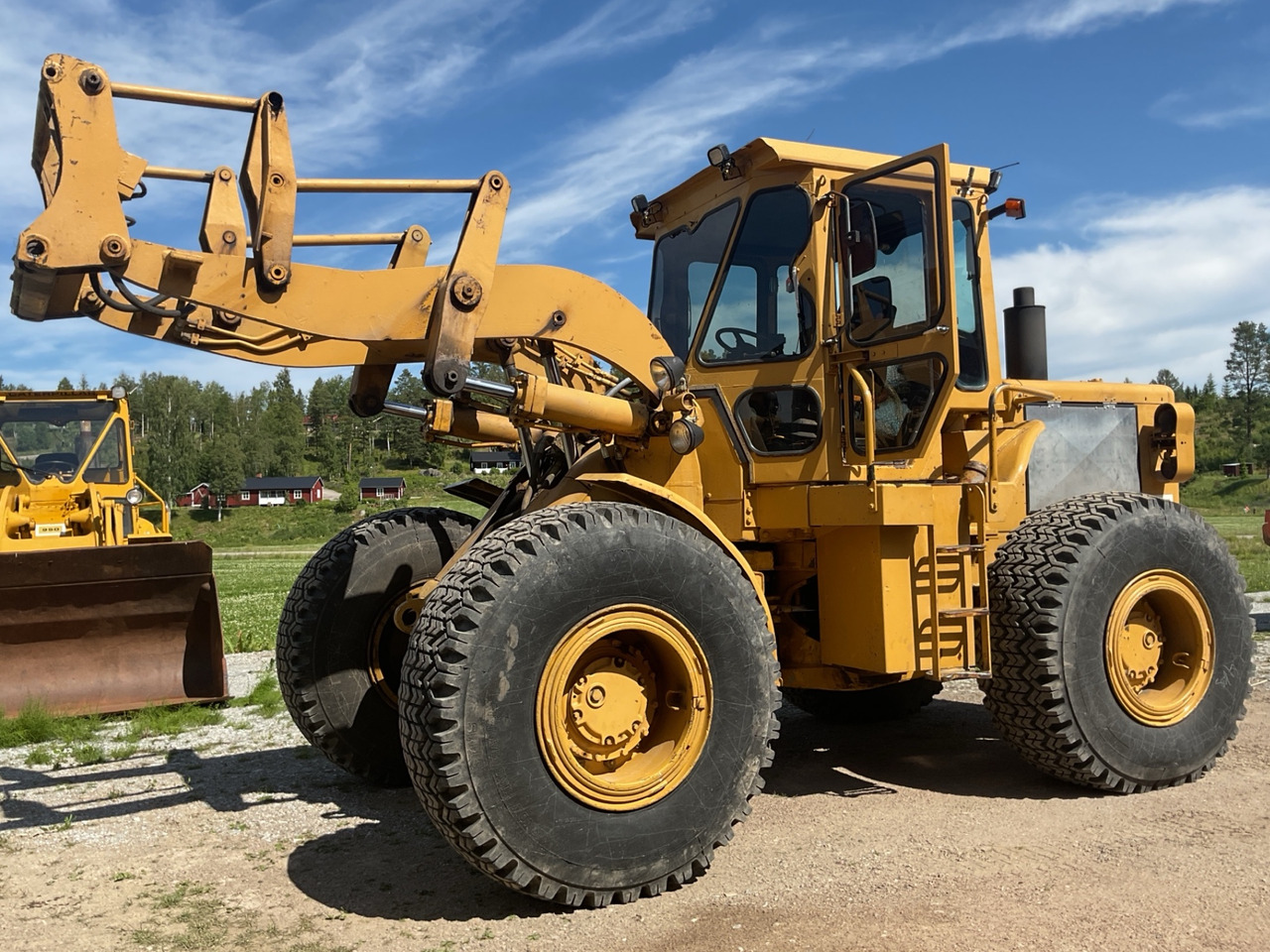 CAT 950 B - Kolesový nakladač: obrázok 1 CAT 950 B - Kolesový nakladač: obrázok 1