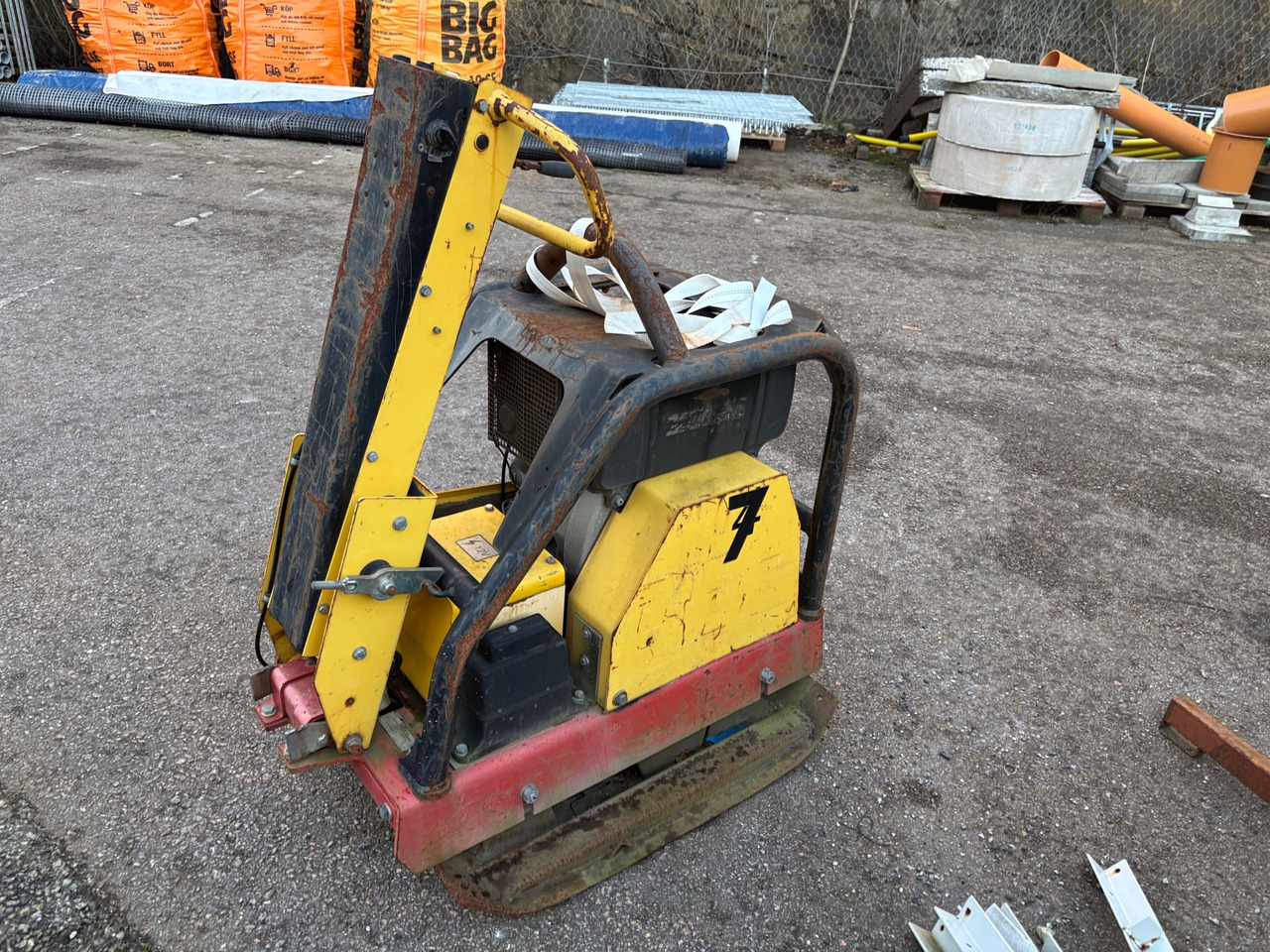 Dynapac LG 500 - Vibračná doska: obrázok 1 Dynapac LG 500 - Vibračná doska: obrázok 1