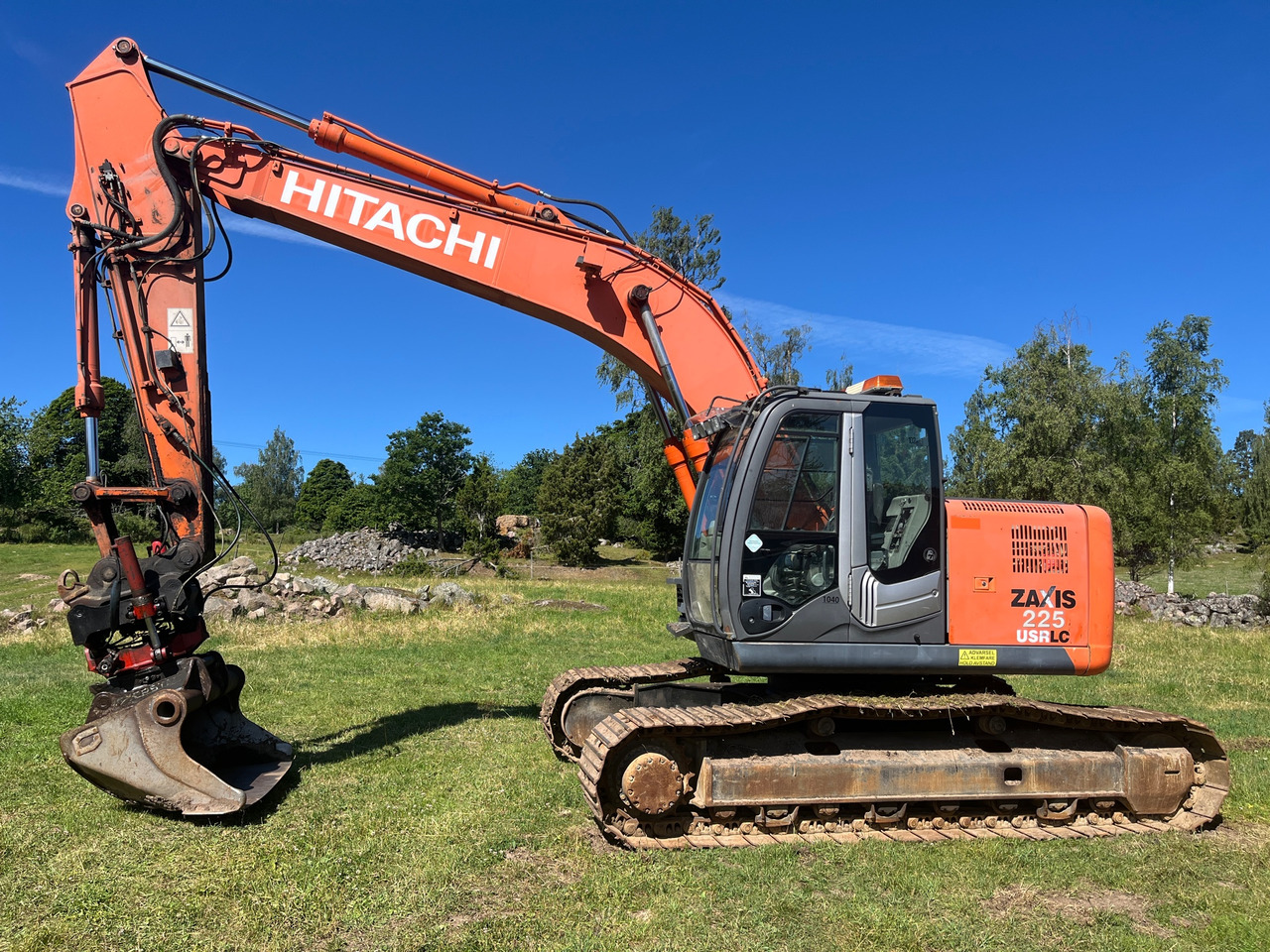 Hitachi ZX225 USR LC-3 - Rýpadlo: obrázok 1 Hitachi ZX225 USR LC-3 - Rýpadlo: obrázok 1