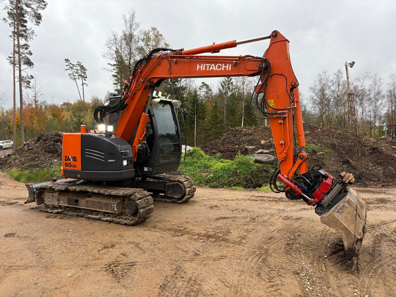 Hitachi ZX85US-5A - Rýpadlo: obrázok 1 Hitachi ZX85US-5A - Rýpadlo: obrázok 1