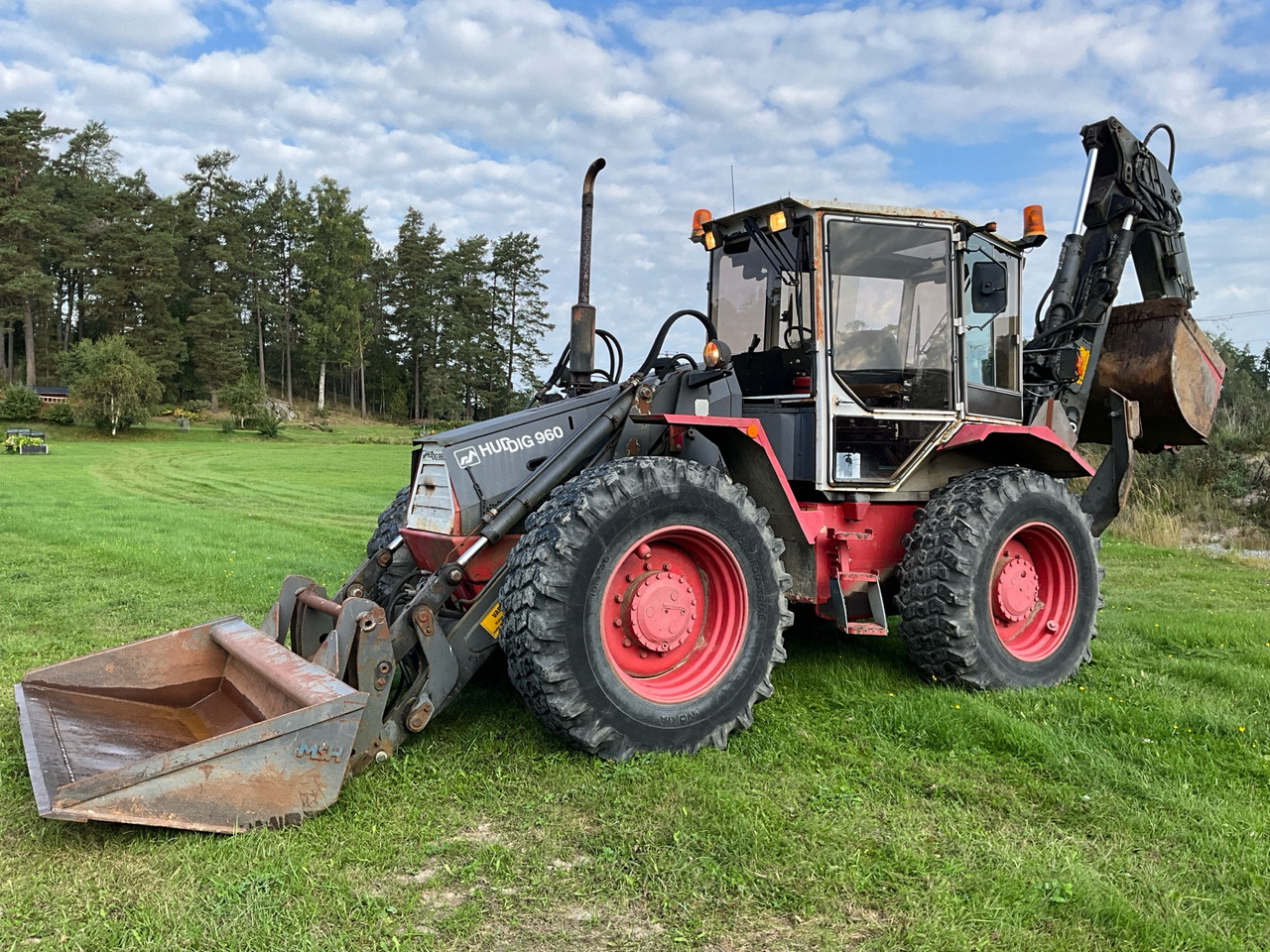 Huddig 960 - Rýpadlo-nakladač: obrázok 1 Huddig 960 - Rýpadlo-nakladač: obrázok 1