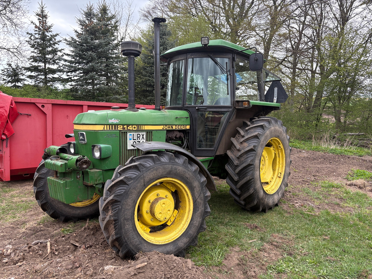 John Deere 2140 - Traktor: obrázok 1 John Deere 2140 - Traktor: obrázok 1