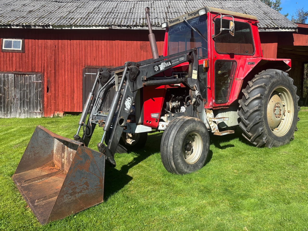 Massey Ferguson 575 - Traktor: obrázok 1 Massey Ferguson 575 - Traktor: obrázok 1