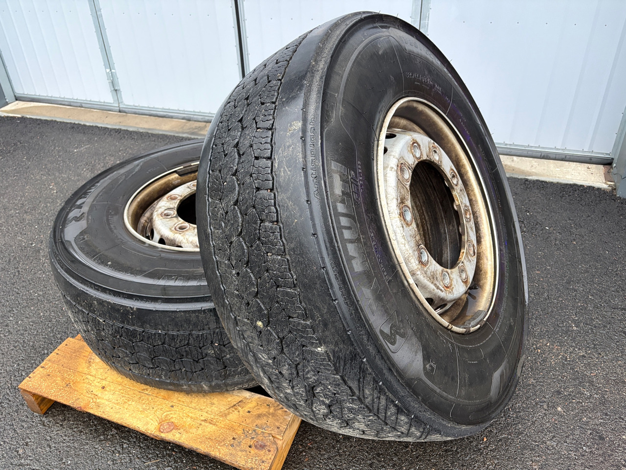 Michelin - Kompletné koleso pre Nákladné auto: obrázok 1 Michelin - Kompletné koleso pre Nákladné auto: obrázok 1