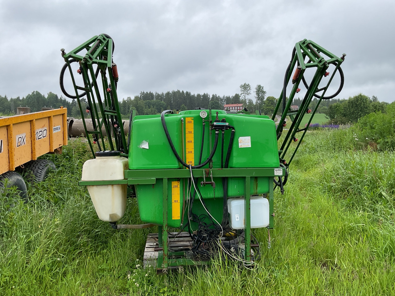 Moteska M 800 12XH - Postrekovač: obrázok 1 Moteska M 800 12XH - Postrekovač: obrázok 1