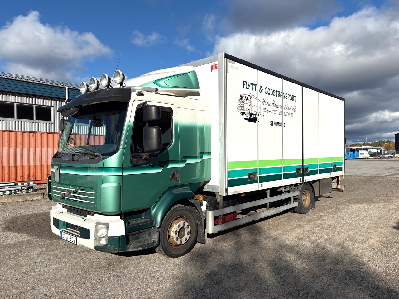 Volvo FL 8x2 - Nákladné auto: obrázok 1 Volvo FL 8x2 - Nákladné auto: obrázok 1