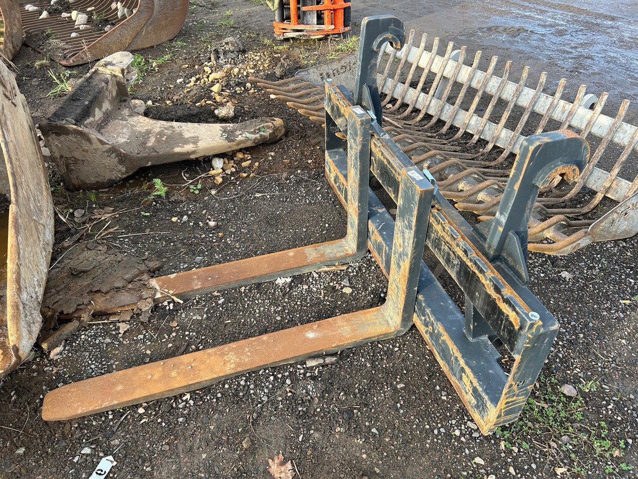 RF - Vidlice pre Stavebné stroje: obrázok 1 RF - Vidlice pre Stavebné stroje: obrázok 1