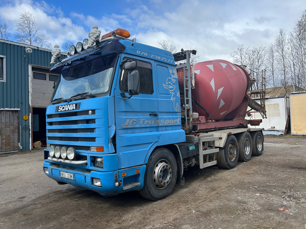 Scania R143HL6W2L42046 - Hákový nosič kontajnerov: obrázok 1 Scania R143HL6W2L42046 - Hákový nosič kontajnerov: obrázok 1