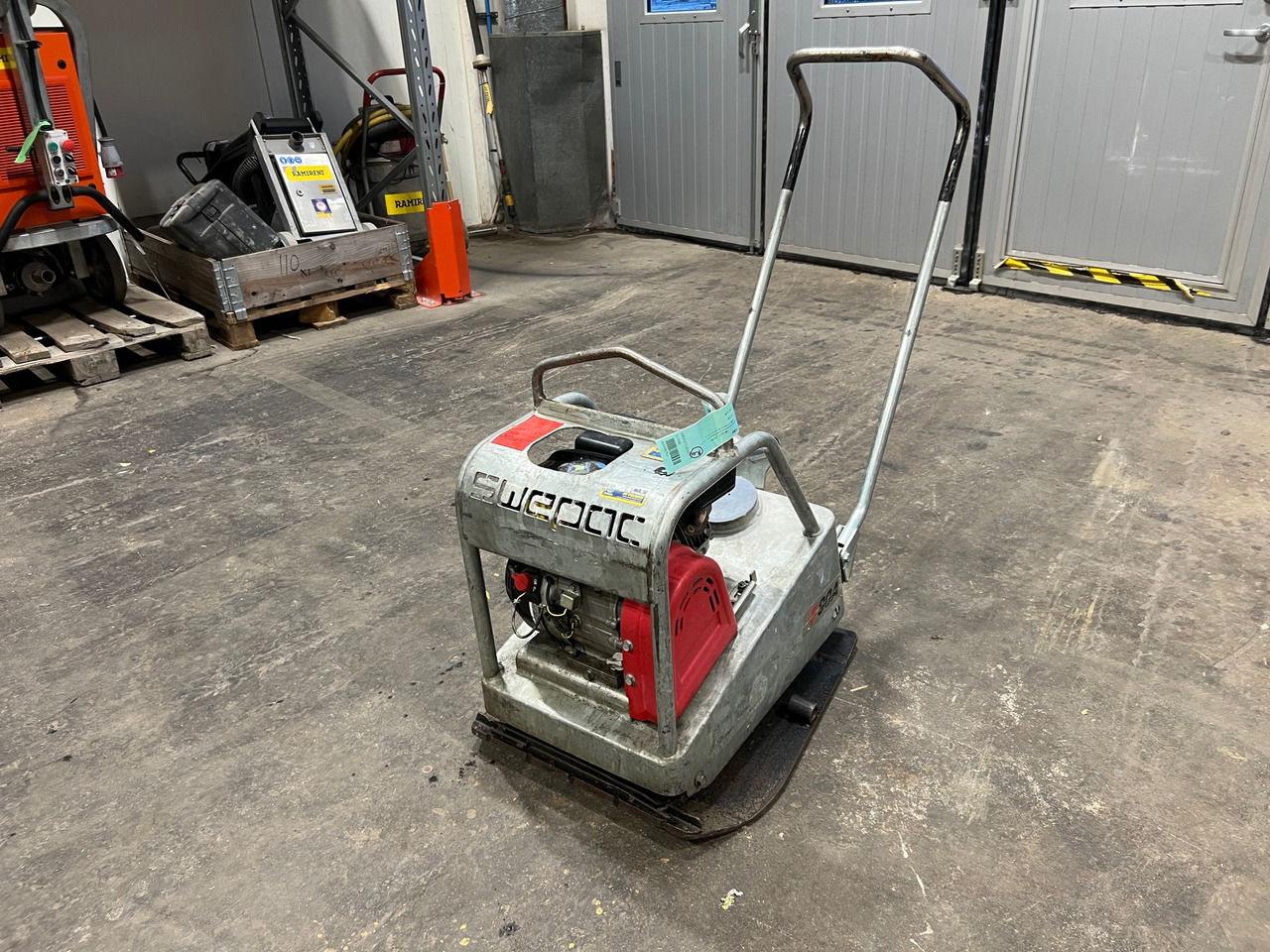 Swepac F 90A - Vibračná doska: obrázok 1 Swepac F 90A - Vibračná doska: obrázok 1