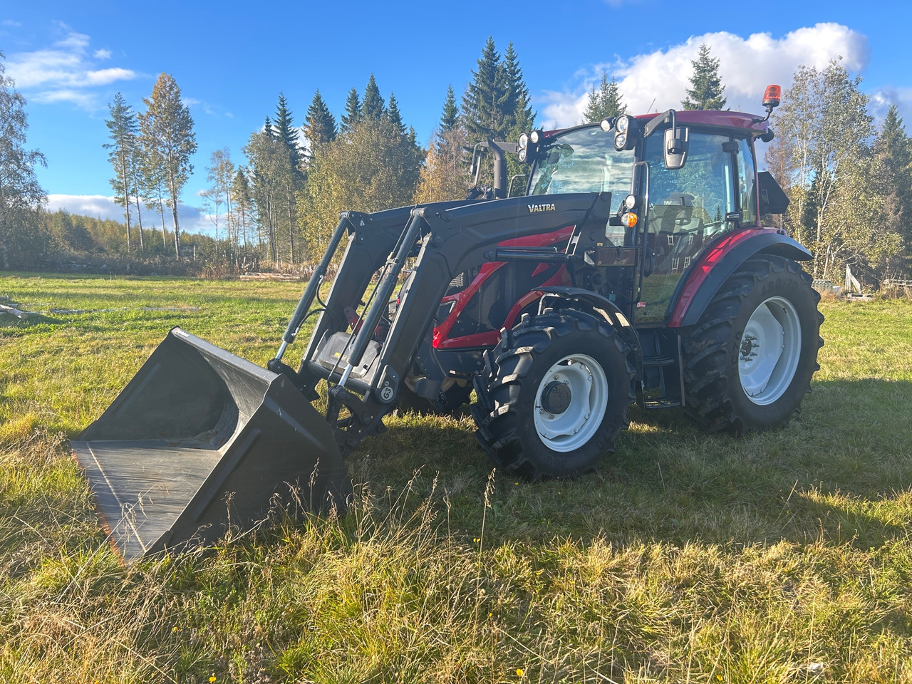 Valtra A94 - Traktor: obrázok 1 Valtra A94 - Traktor: obrázok 1