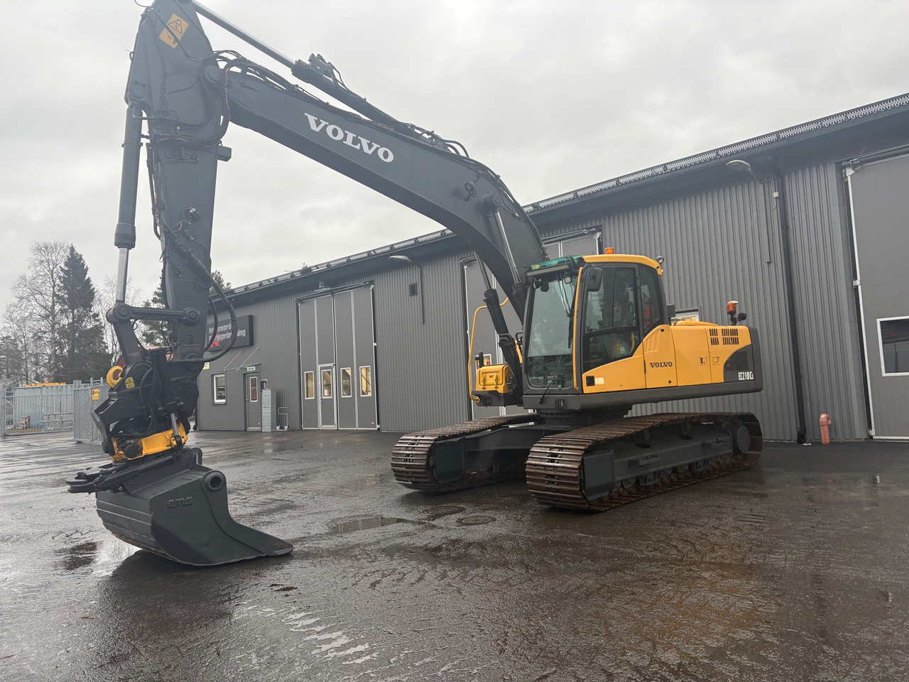 Volvo EC210 CL - Rýpadlo: obrázok 1 Volvo EC210 CL - Rýpadlo: obrázok 1