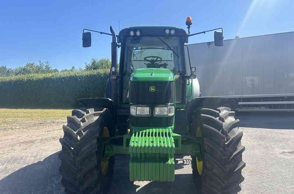 John Deere 6820 premium autopower - Traktor: obrázok 5 John Deere 6820 premium autopower - Traktor: obrázok 5