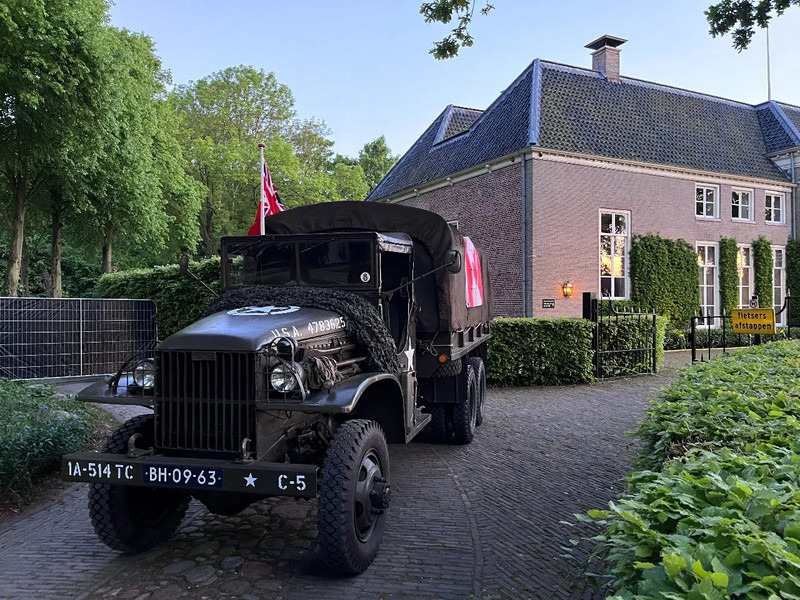 GMC CCKW 353 CCKW 353 Banjo axle GMC CCKW 353 Banjo axle - Skříňový nákladní auto: obrázok 2 GMC CCKW 353 CCKW 353 Banjo axle GMC CCKW 353 Banjo axle - Skříňový nákladní auto: obrázok 2