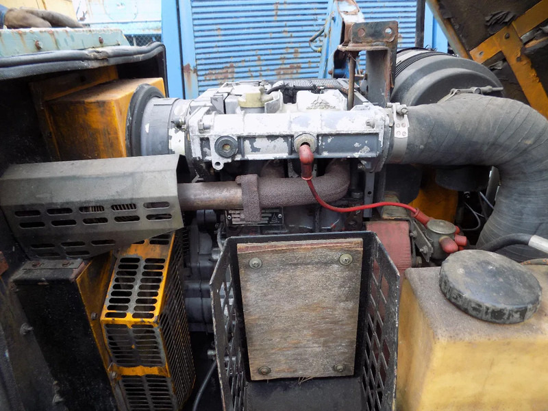 Ingersoll Rand compressor deutz typ 1011 met tandem aanhanger - Vzduchový kompresor: obrázok 3 Ingersoll Rand compressor deutz typ 1011 met tandem aanhanger - Vzduchový kompresor: obrázok 3