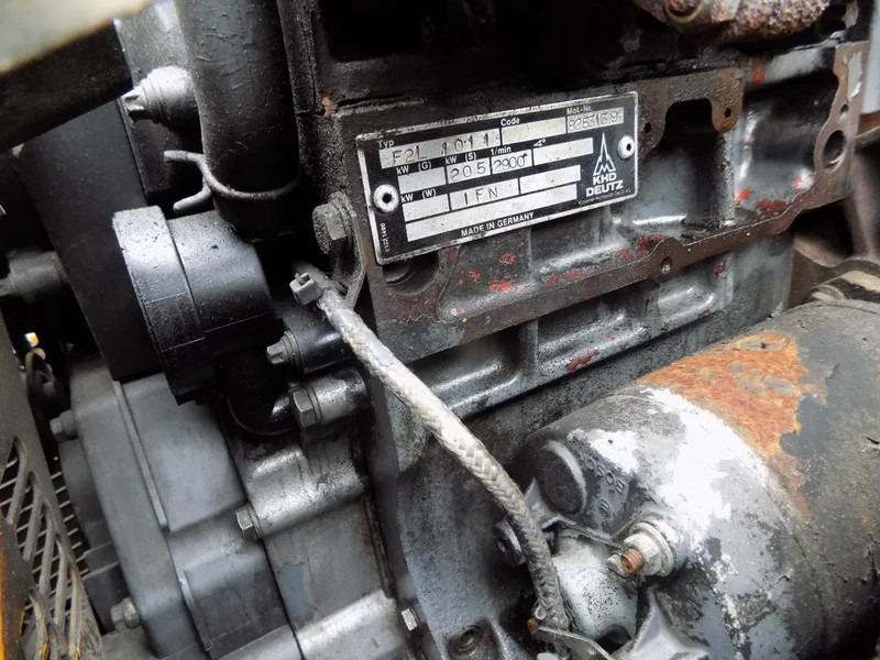 Ingersoll Rand compressor deutz typ 1011 met tandem aanhanger - Vzduchový kompresor: obrázok 4 Ingersoll Rand compressor deutz typ 1011 met tandem aanhanger - Vzduchový kompresor: obrázok 4