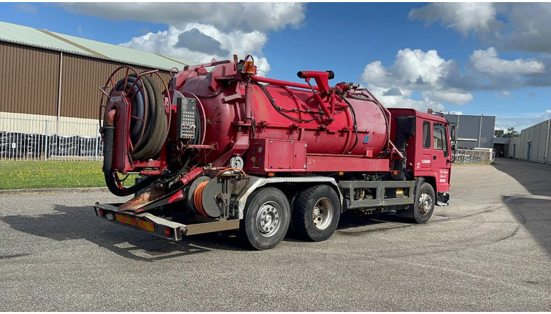 Volvo FL 7 FL7 Vacuum toilet tanker 8000 liter - Fekálne vozidlo: obrázok 3 Volvo FL 7 FL7 Vacuum toilet tanker 8000 liter - Fekálne vozidlo: obrázok 3