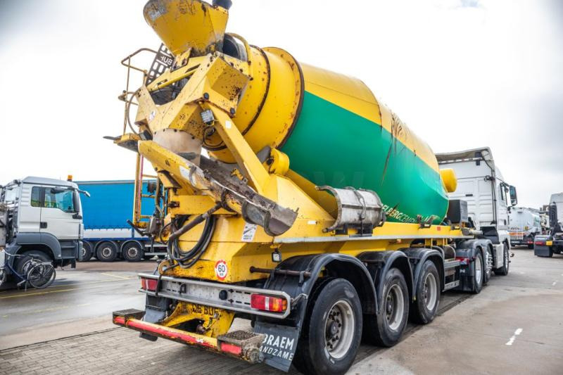 DE BUF BETON MIXER/MALAXEUR/MISCHER 12M3 - Náves s domiešavačom: obrázok 3 DE BUF BETON MIXER/MALAXEUR/MISCHER 12M3 - Náves s domiešavačom: obrázok 3