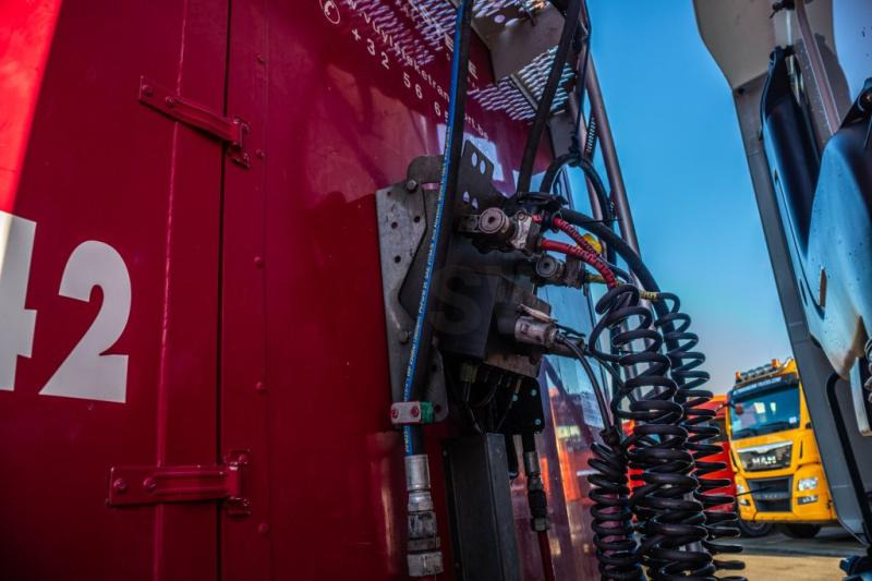 KRAKER WALKING FLOOR CF 200-92 m3 - Náves s posuvnou podlahou: obrázok 5 KRAKER WALKING FLOOR CF 200-92 m3 - Náves s posuvnou podlahou: obrázok 5